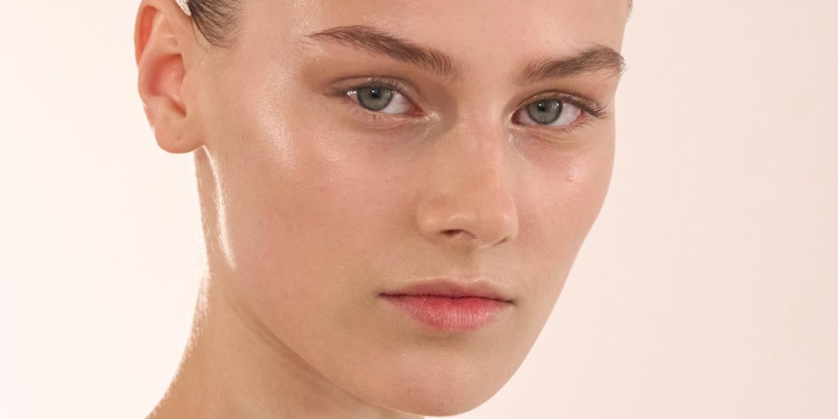 1 رئيسية السر وراء نضارة البشرة الدهنية يبدأ مع قن